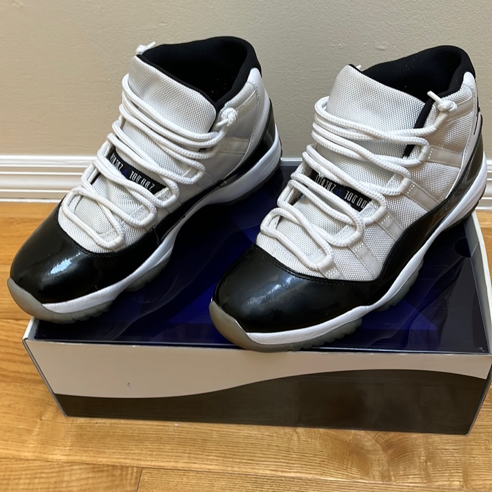 Men’s Air Jordan Concord 11 sneakers
